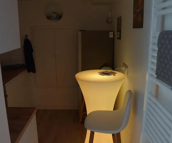 Nordlicht - Moderne Im Souterrain Büdelsdorf